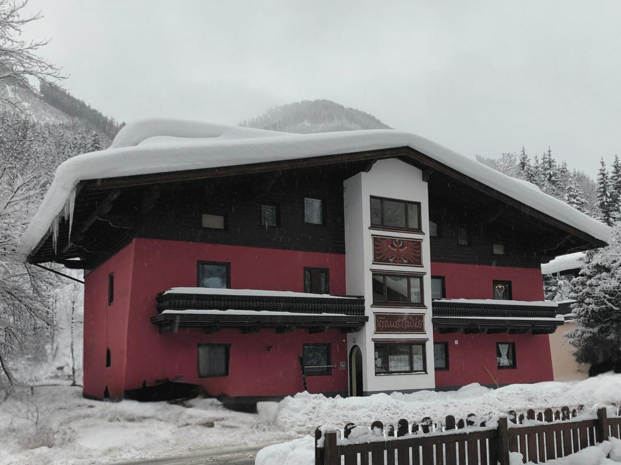 Appartement Riverview Saalbach-Hinterglemm Exteriör bild